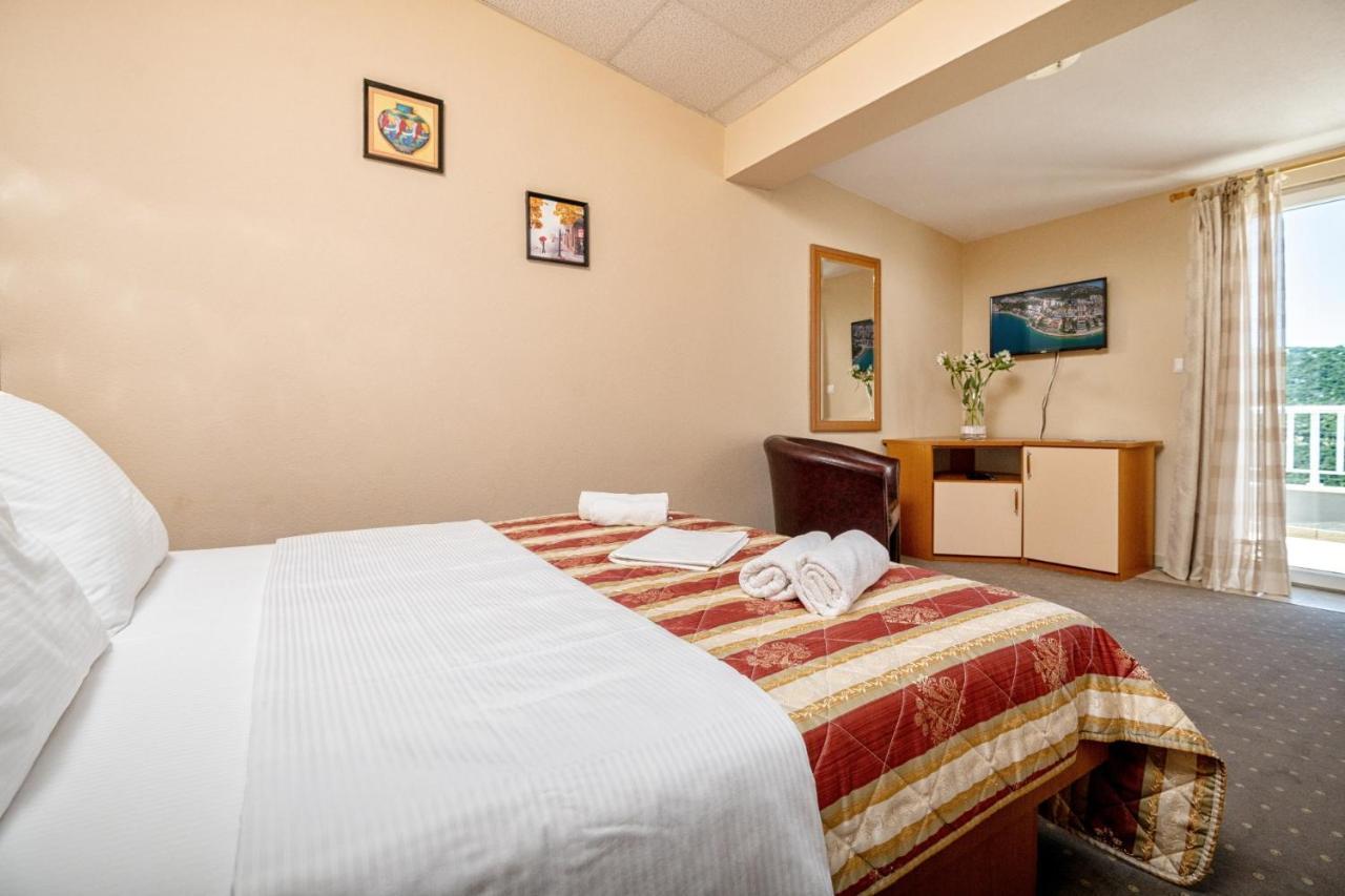 Hotel Luna نيوم المظهر الخارجي الصورة