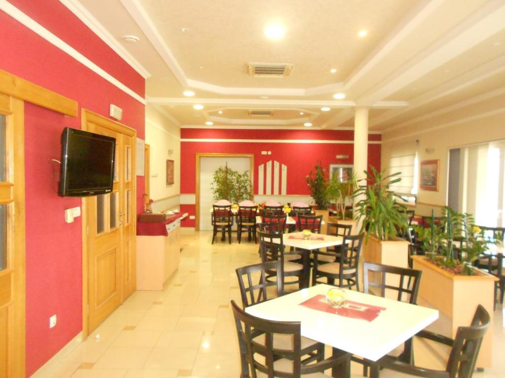 Hotel Luna نيوم المظهر الخارجي الصورة